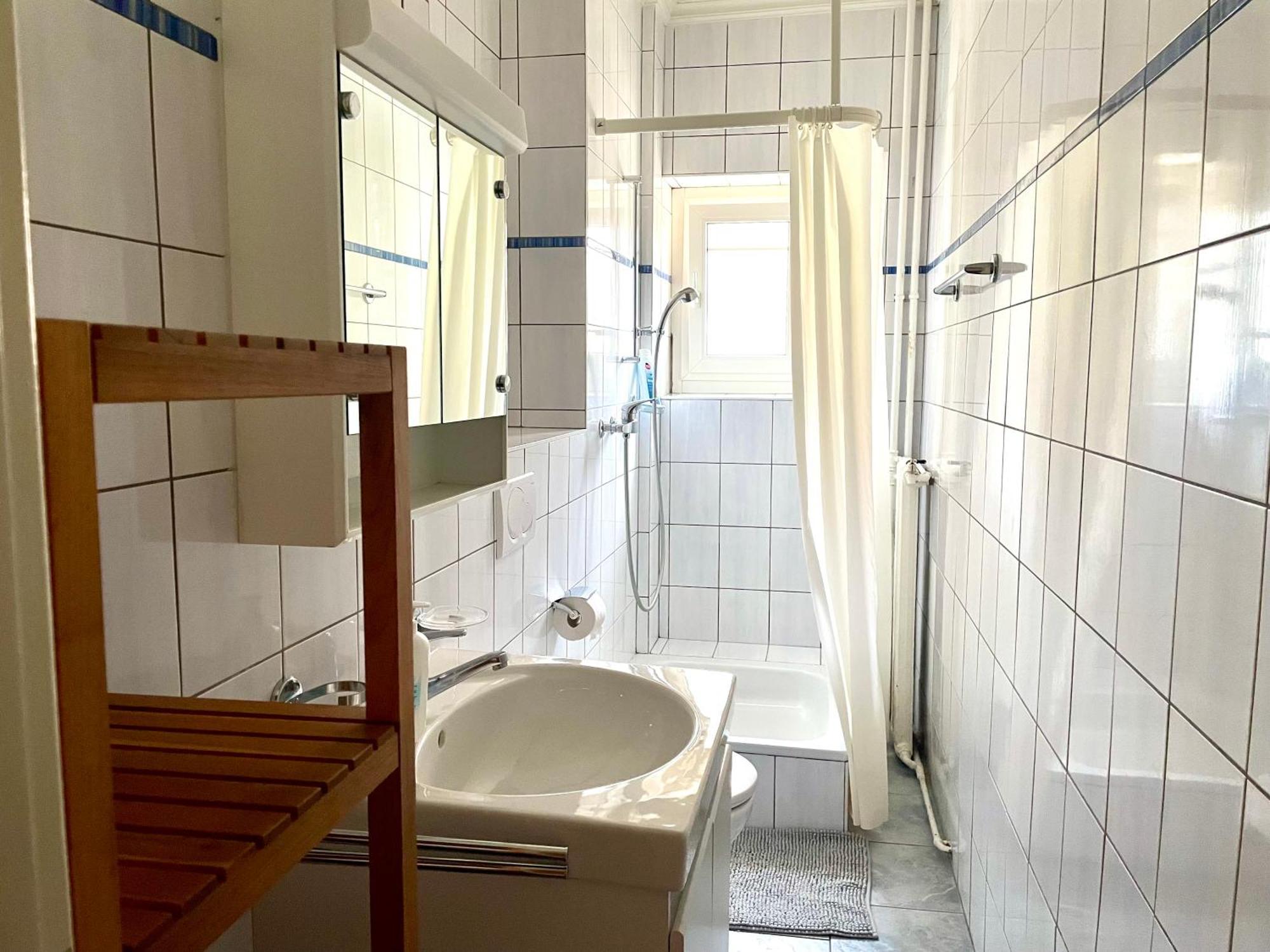 8 Minutes Walking From Train Station Apartamento Lausana