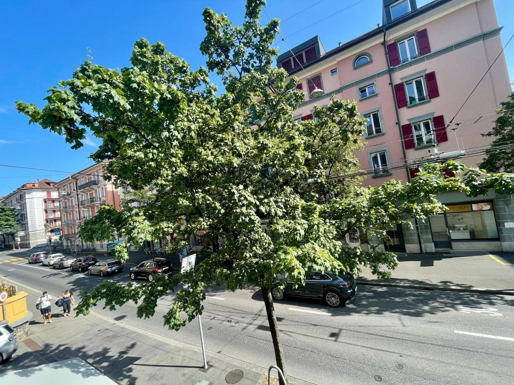 8 Minutes Walking From Train Station * Lausana